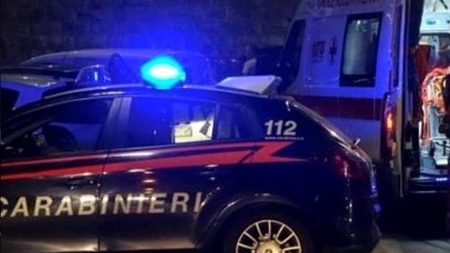 CARABINIERI DELLA TENENZA DI GUIDONIA MONTECELIO SALVANO UNA DONNA CON UNA SCALA DI FORTUNA A SANT'ANGELO ROMANO