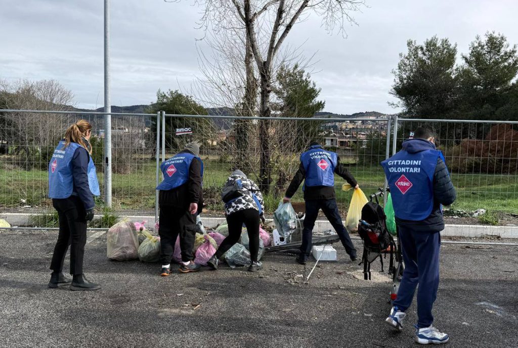 Case Popolari Adrianella domenica intervento di Retake Tivoli